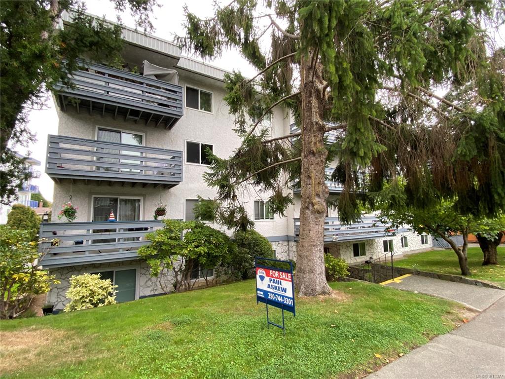 Second View of 859 Carrie St, Highland Manor, Esquimalt, BC, V9A 5R5