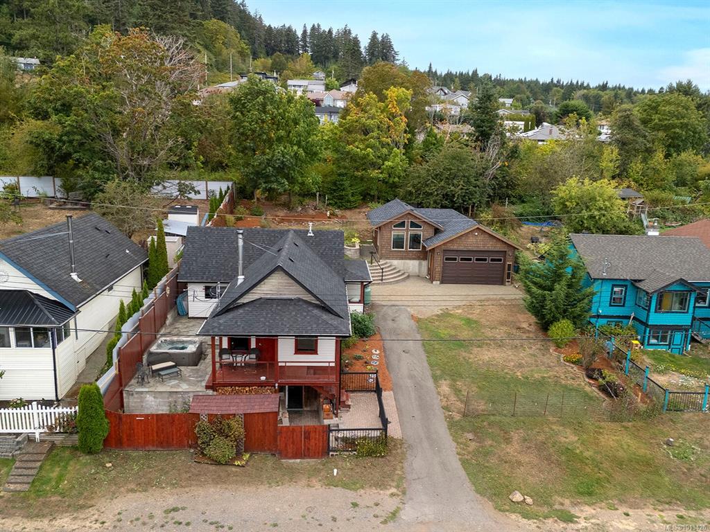 5629 1st St, 1013426, BC,