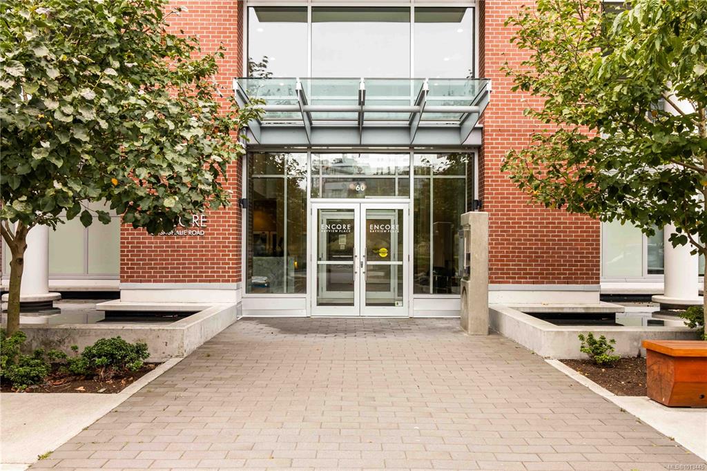 Fifth View of 60 Saghalie Rd, Encore, Victoria, BC, V9A 0H1
