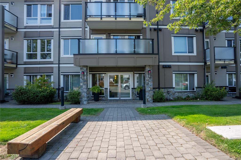 Third View of 4052 Douglas St, Christmas Hill Green, Saanich, BC, V8X 0A5