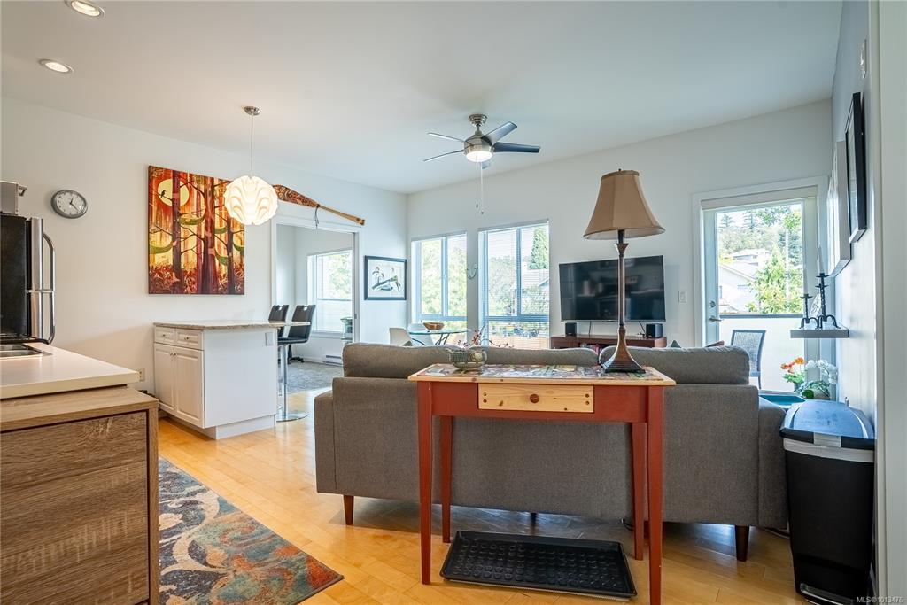 Fifth View of 4052 Douglas St, Christmas Hill Green, Saanich, BC, V8X 0A5