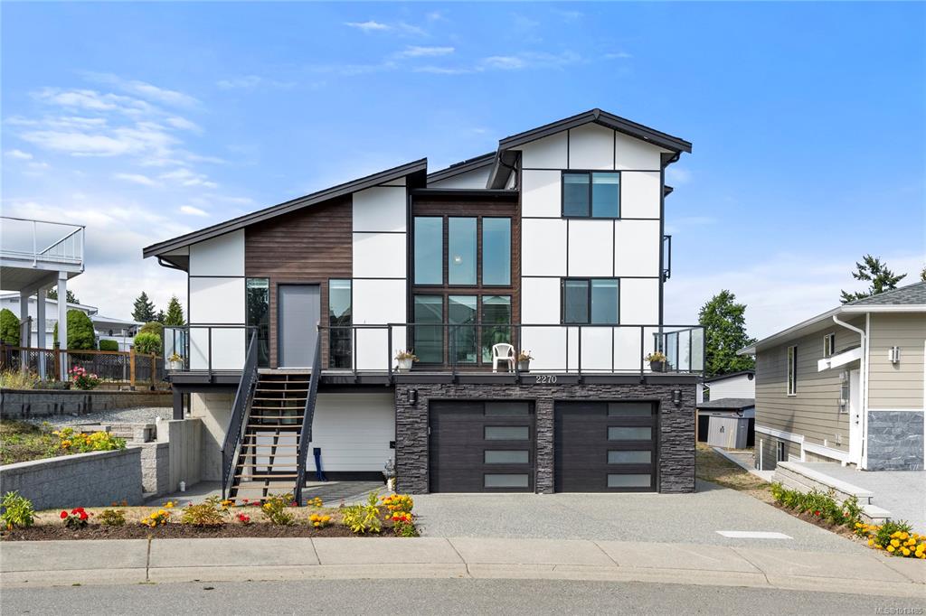 2270 Leighton Rd, 1013485, BC,
