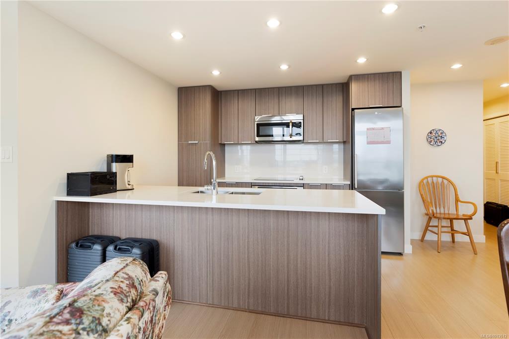 Fourth View of 728 Yates St, Victoria, BC, V8W 0C8