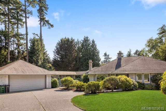 Second View of 2693 Macdonald Dr E, Saanich, BC, V8N 1Y1