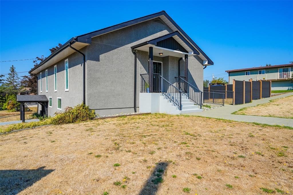 MLS® listing #29874292 for sale located at 4521 Dogwood St