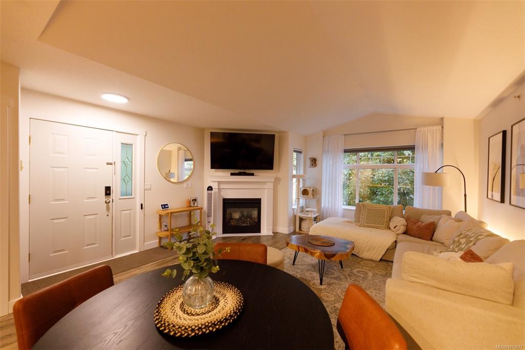 Fifth View of 6132 B Mcgirr Rd, Delray Place, Nanaimo, BC, V9V 1V1