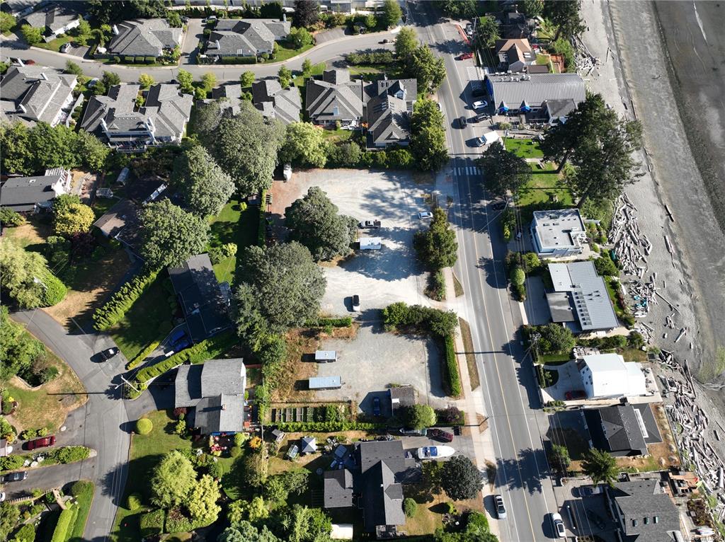 Fourth View of 5090 Cordova Bay Rd, Saanich, BC, V8Y 2K5