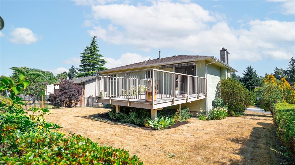 615 Vanalman Ave, 1013718, BC,