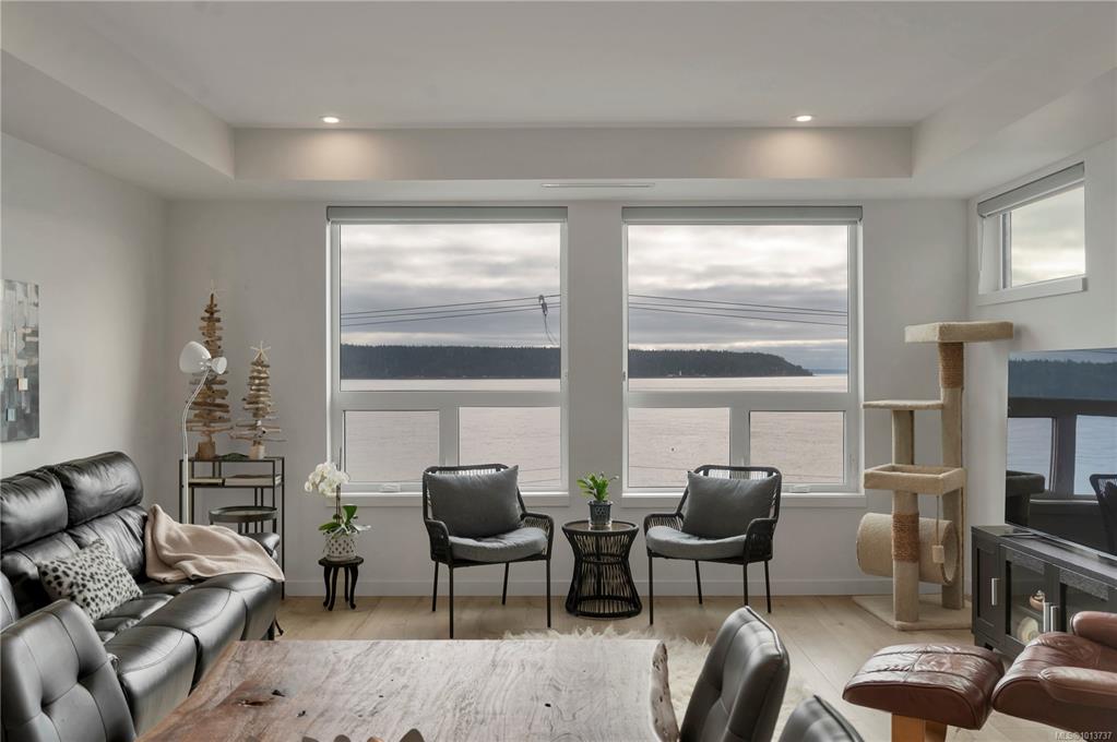 536 Island Hwy S, 1013737, BC,