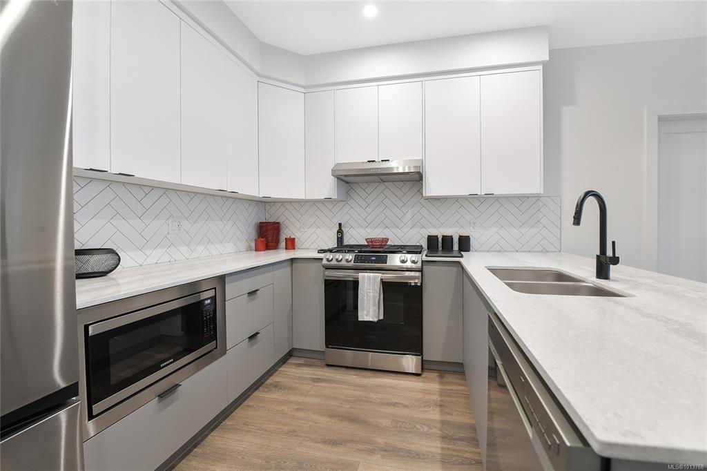 1114 Samar Cres, 1013768, BC,