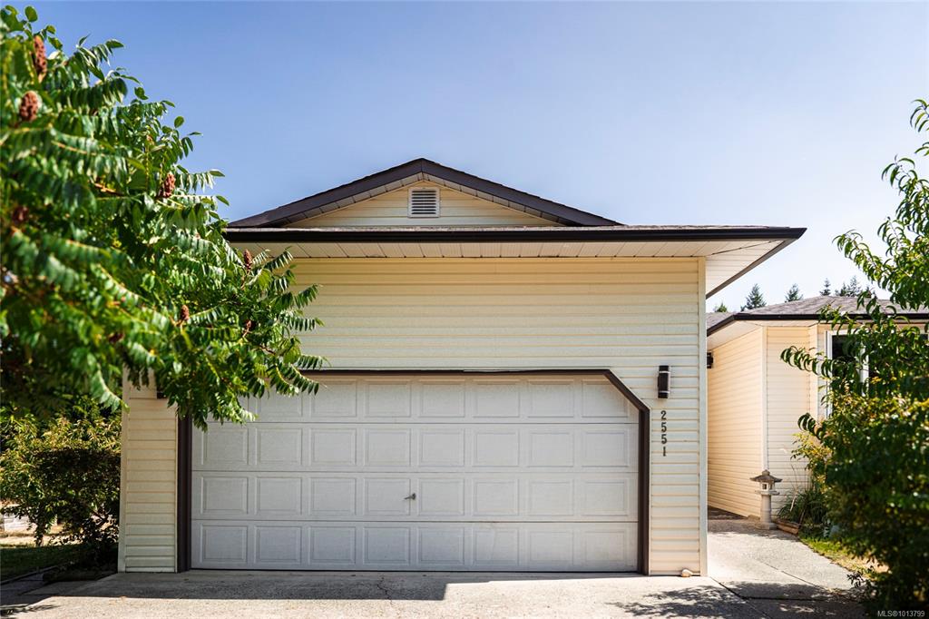 Fourth View of 2551 Stampede Trail, Nanaimo, BC, V9T 5S4