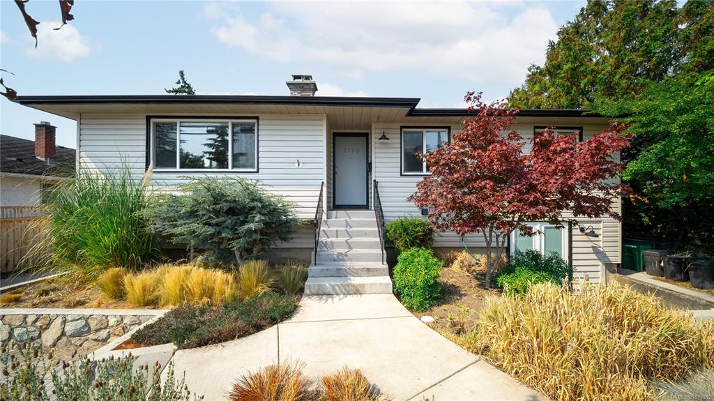2720 Foul Bay Ave, 1013812, BC,