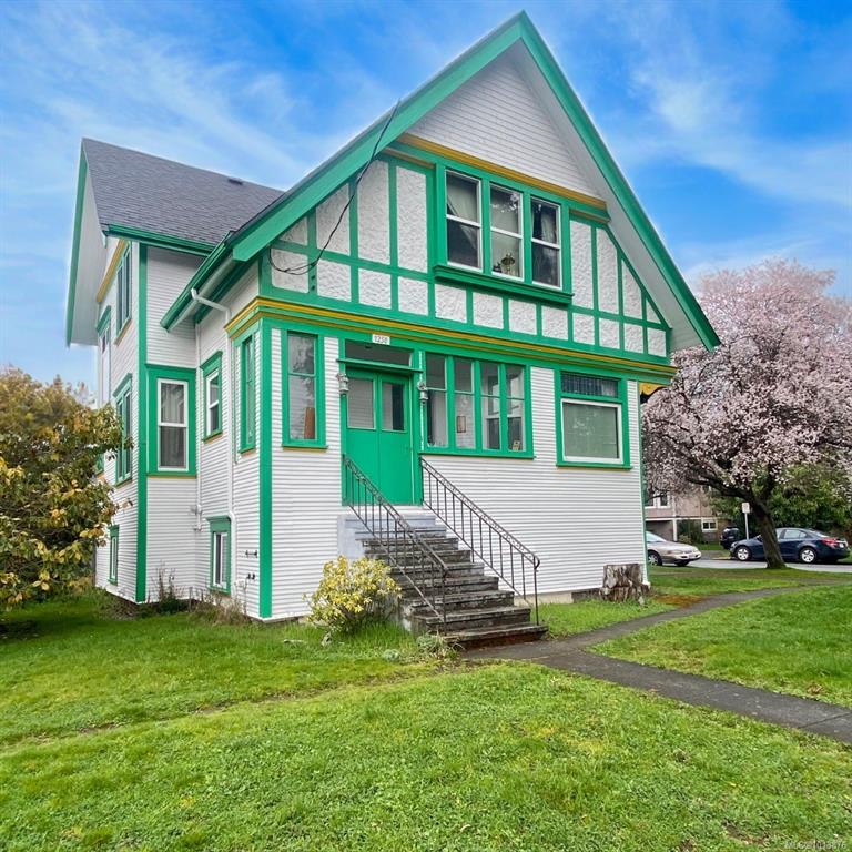 1250 Fairfield Rd, 1013876, BC,