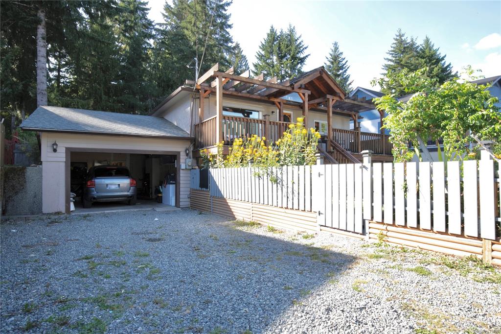 Fifth View of 100 Boundary Rd, Lake Cowichan, BC, V0R 2G0