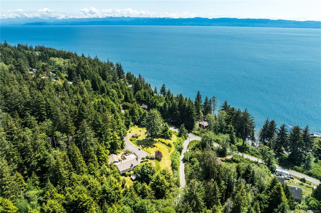 MLS® listing #29897114 for sale located at 2623 Seaside Dr