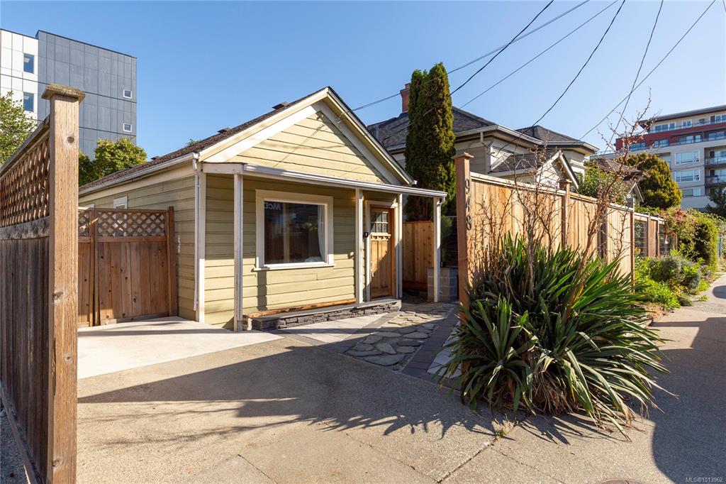 948 Mason St, 1013962, BC,