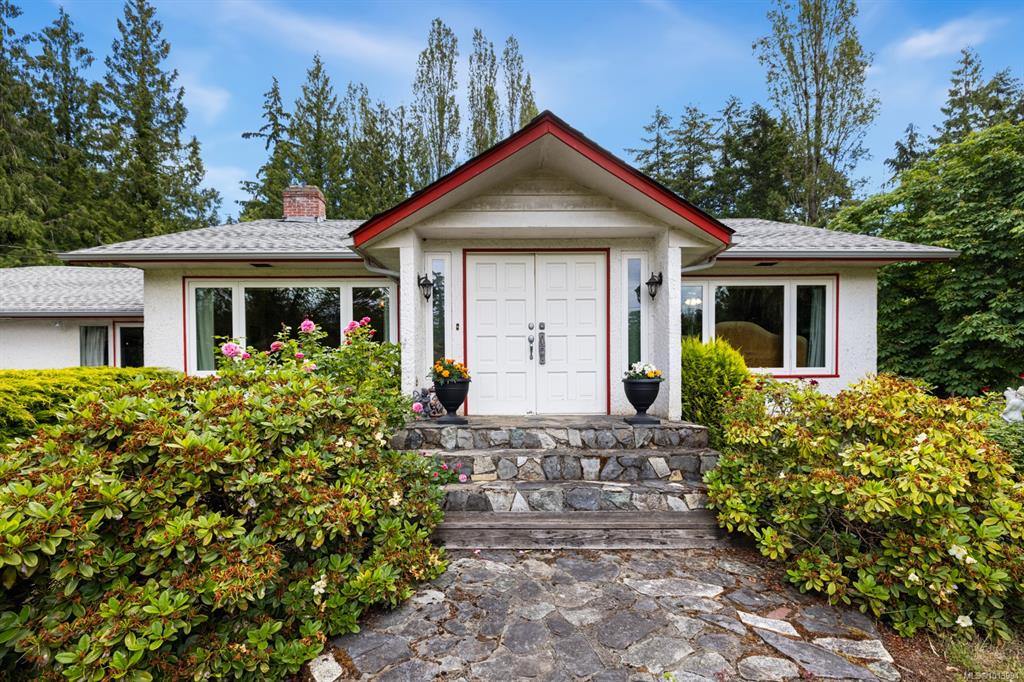 Fifth View of 3367 Trans Canada Hwy, Cobble Hill, BC, V0R 1L7