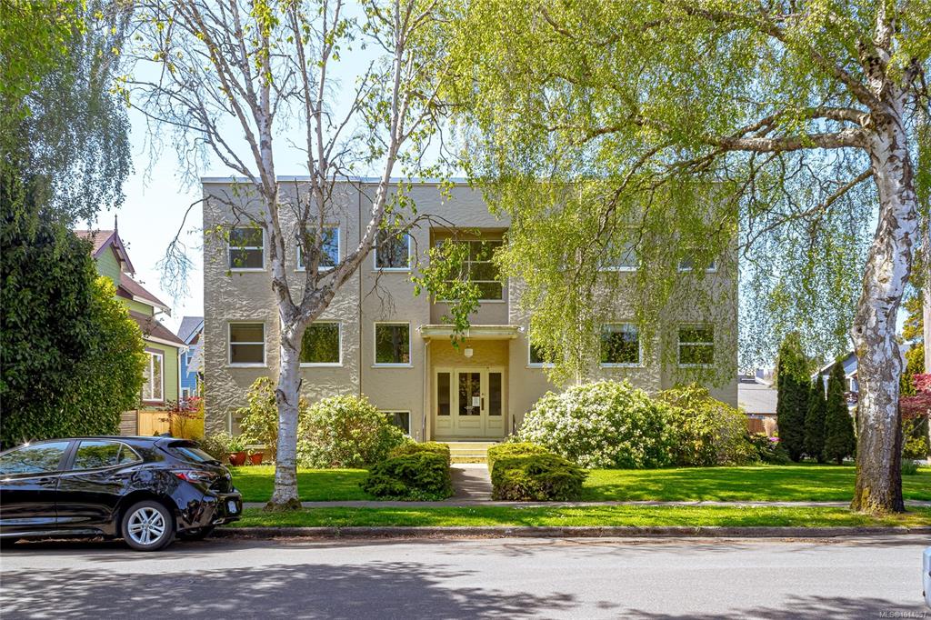 Fourth View of 370 Richmond Ave, Victoria, BC, V8S 3Y1