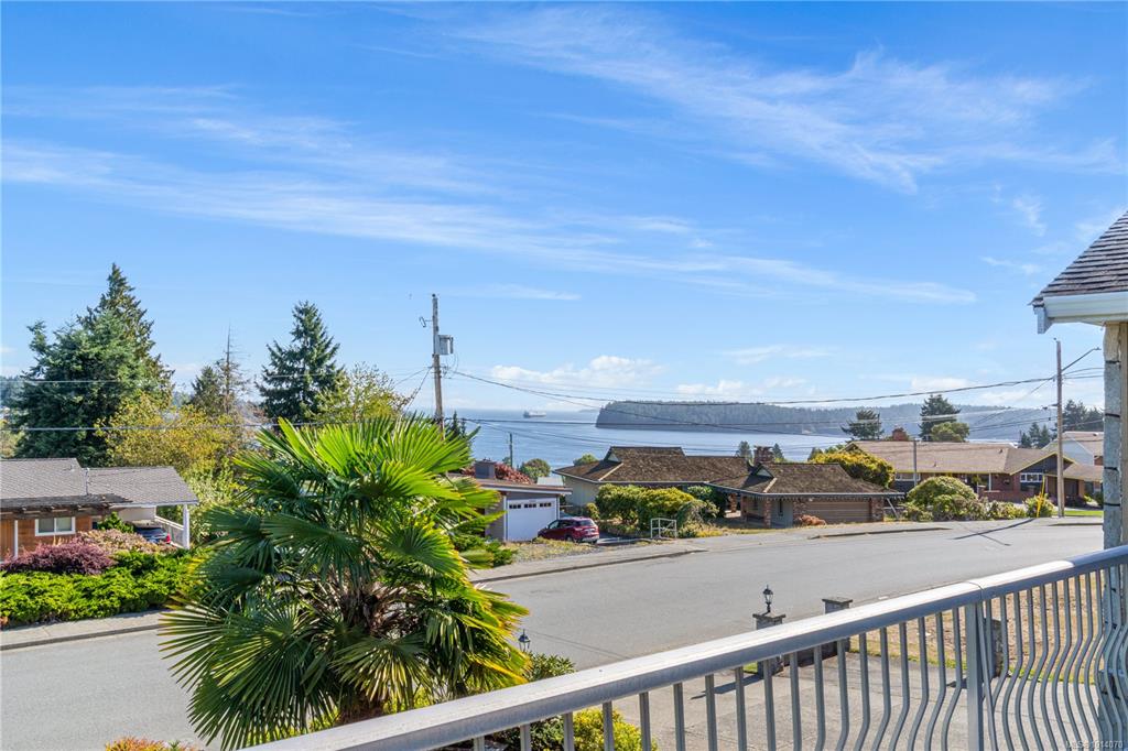 Second View of 2815 Cosgrove Cres, Nanaimo, BC, V9S 3P5
