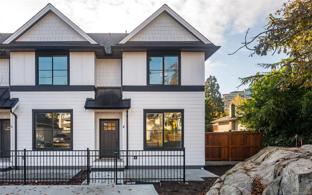 Second View of 820 Dunsmuir Rd, West Bay Crest, Esquimalt, BC, V9A 5B7