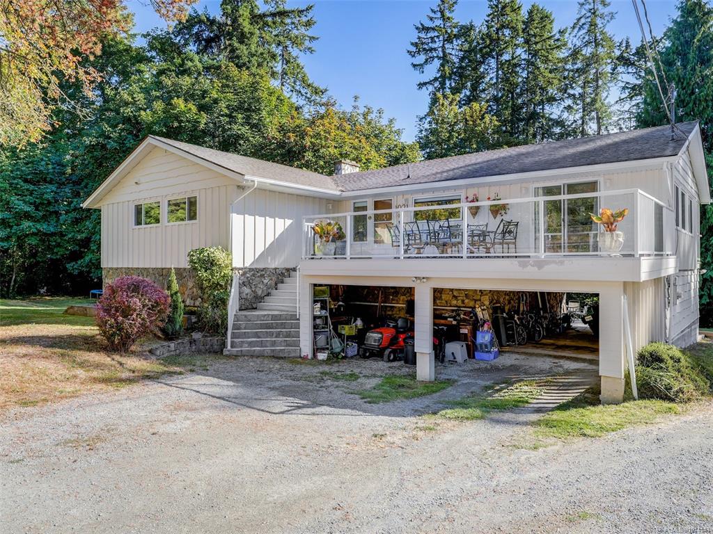 Second View of 1021 Tatlow Rd, North Saanich, BC, V8L 5P3