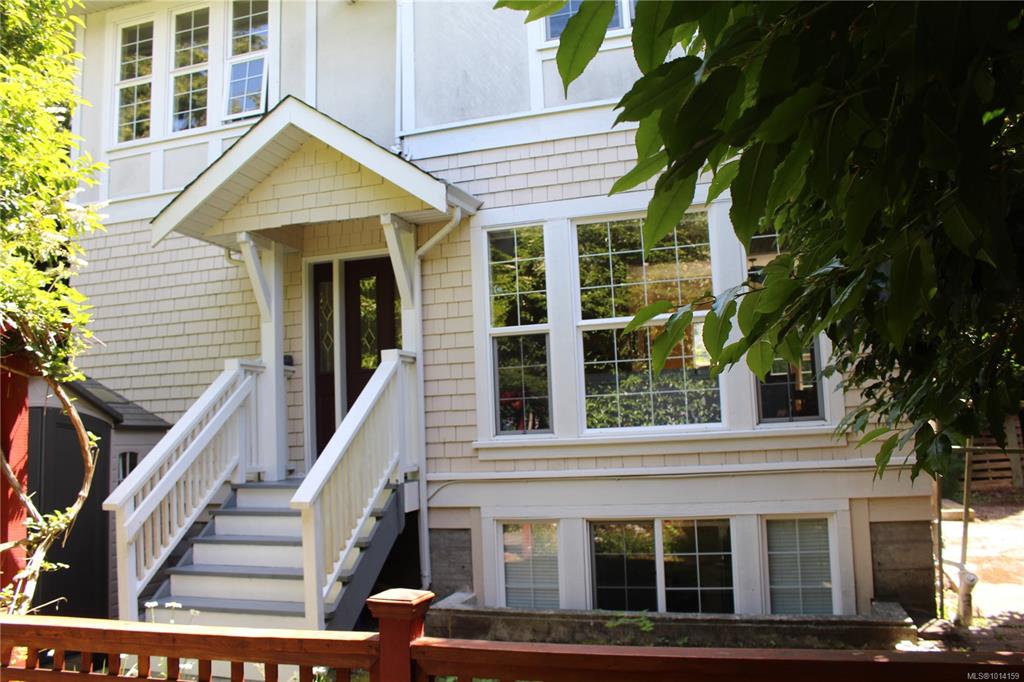 1046 St Charles St, 1014159, BC,