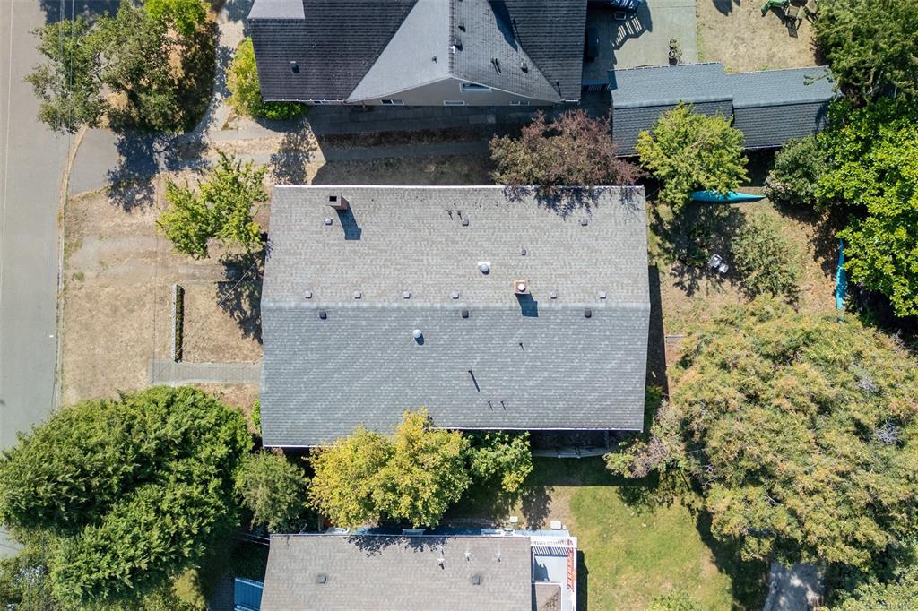 Fourth View of 1746 Lulie St, Oak Bay, BC, V8R 5W6