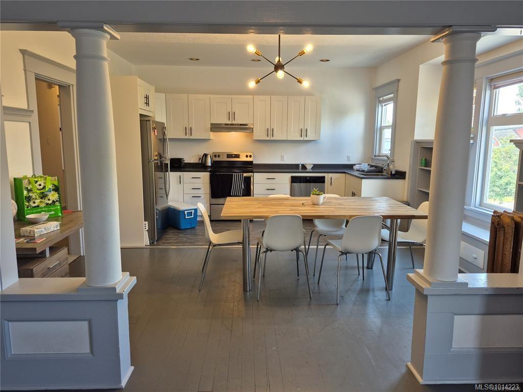 Third View of 361 363 Burnside Rd E, Victoria, BC, V9A 1A7