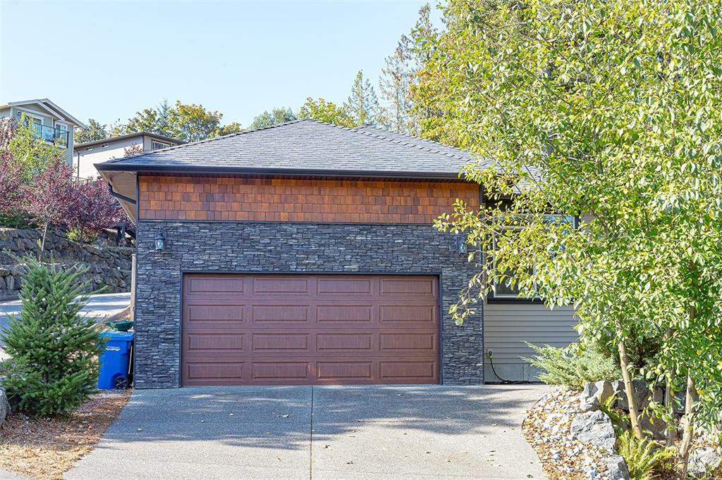 Second View of 101 Royal Oak Pl, Nanaimo, BC, V9R 6V4