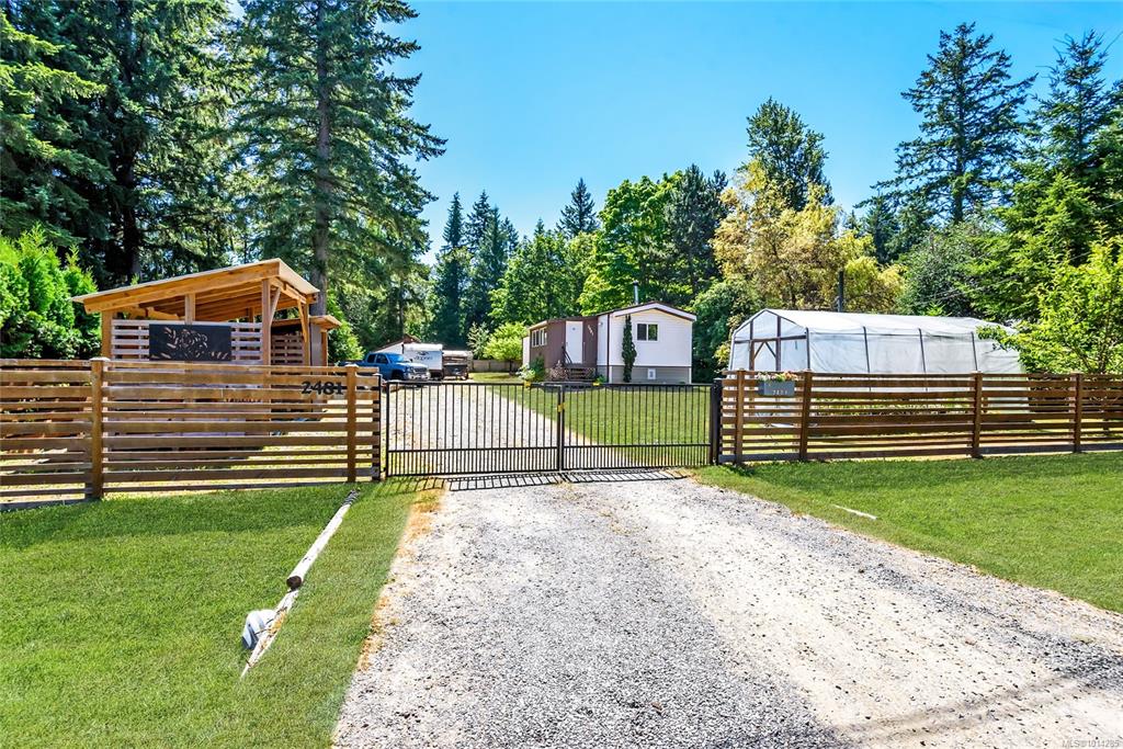 Second View of 2481 Oakes Rd, Black Creek, BC, V9J 1J1