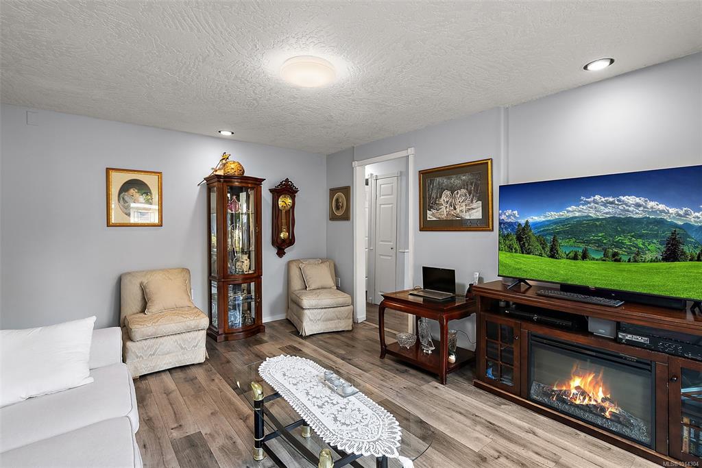 Fifth View of 2587 Selwyn Rd, Arbutus Ridge Estate, Langford, BC, V9B 4V4