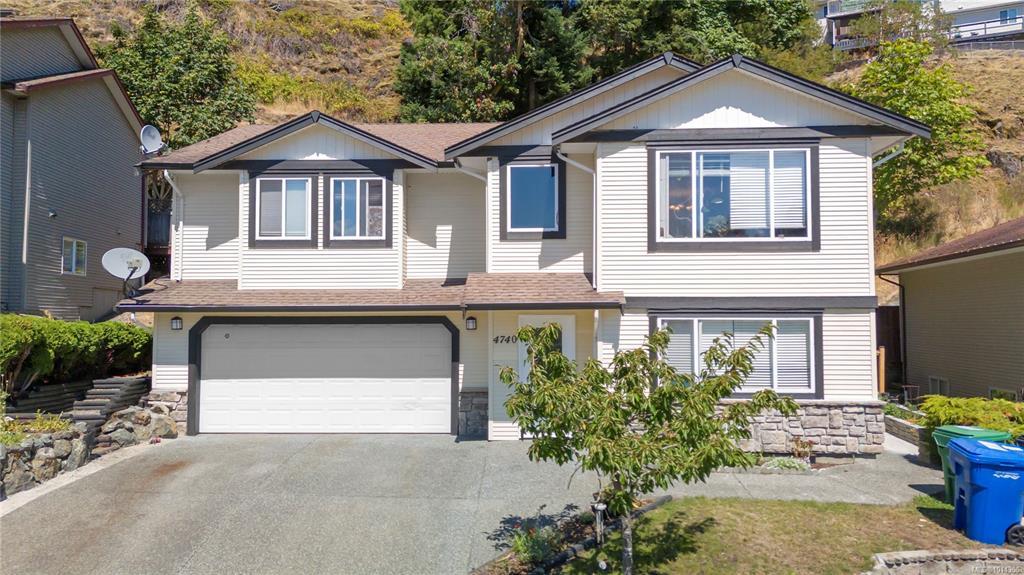 Second View of 4740 Fairbrook Cres, Nanaimo, BC, V9T 6L7