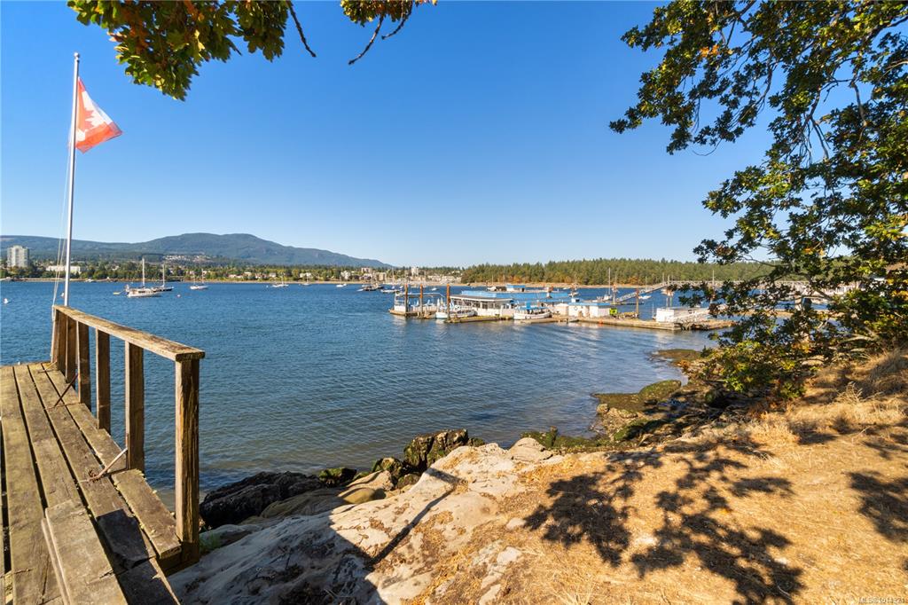 Fourth View of 4 Pirates Lane, Protection Island, BC, V9R 6R1