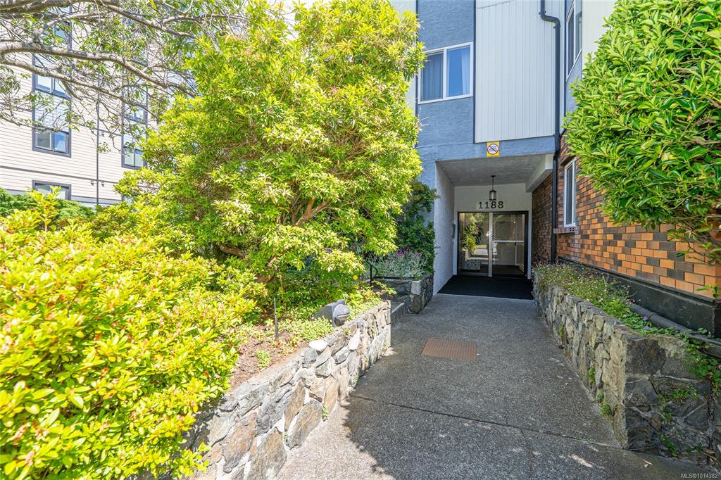 Third View of 1188 Yates St, Evergreen Hill, Victoria, BC, V8V 3M8