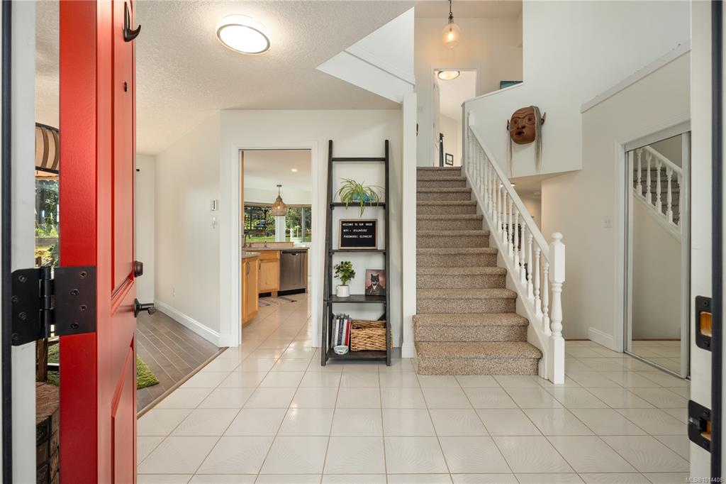 Fifth View of 1247 Selkirk Dr, Nanaimo, BC, V9R 5Z5