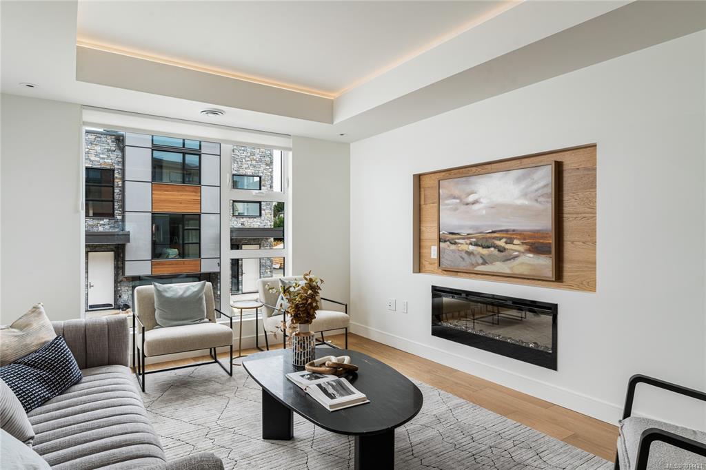 Fourth View of 4253 Dieppe Rd, Paragon Parc, Saanich, BC, V8X 2N2