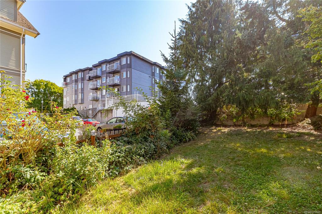 Fifth View of 841 839 Princess Ave, Victoria, BC, V8T 1K7