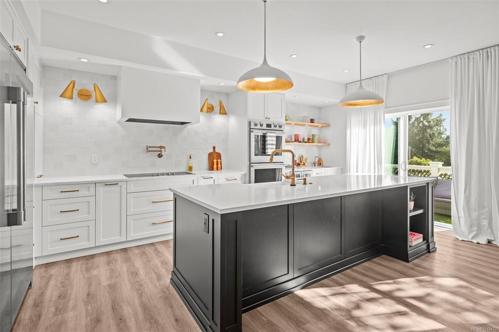 Second View of 4583 Wilkinson Rd, Wilkinson Ridge, Saanich, BC, V8Z 5C3