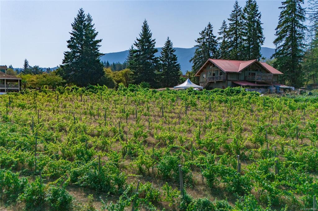 2300 East Wellington Rd, 1014488, BC,