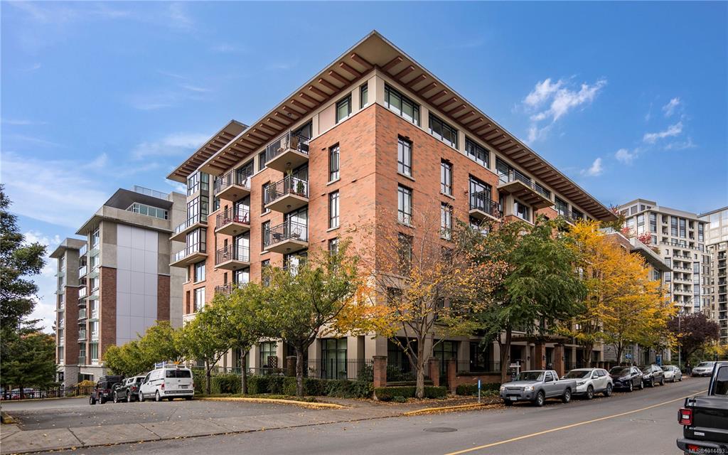 827 Fairfield Rd, 1014493, BC,