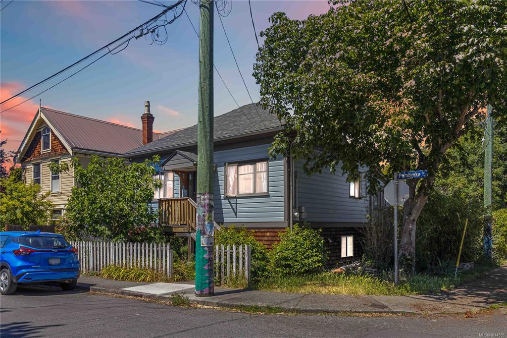 Third View of 1334 Pembroke St, Victoria, BC, V8R 1V4