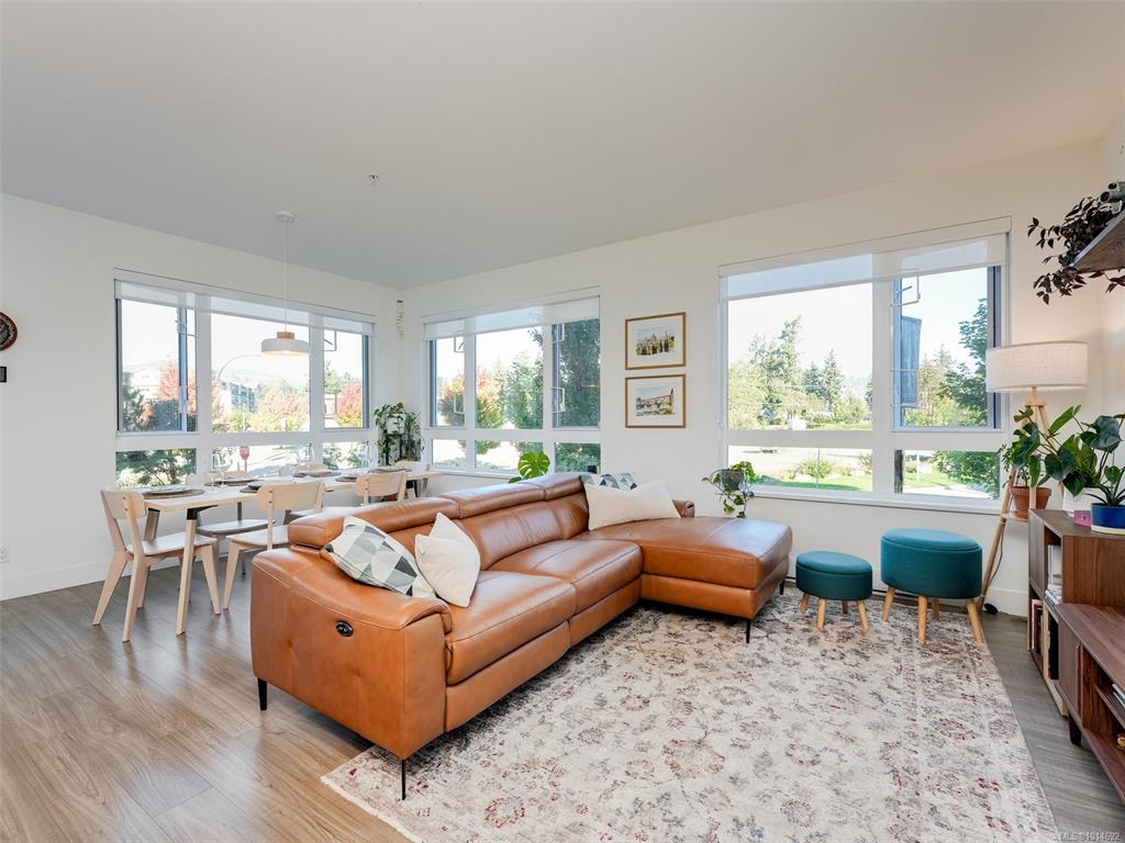 960 Reunion Ave, 1014692, BC,
