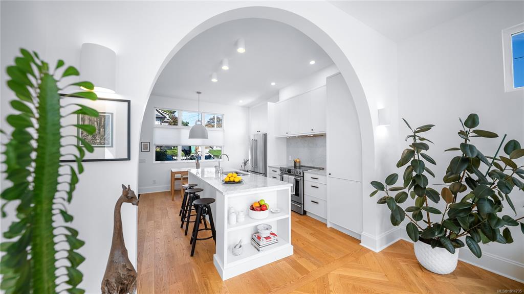 Third View of 230 Wilson St, Wilson Commons, Victoria, BC, V9A 3G2