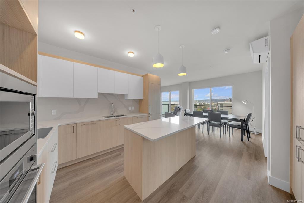 Fourth View of 622 Admirals Rd, Esquimalt, BC, V9A 2N7