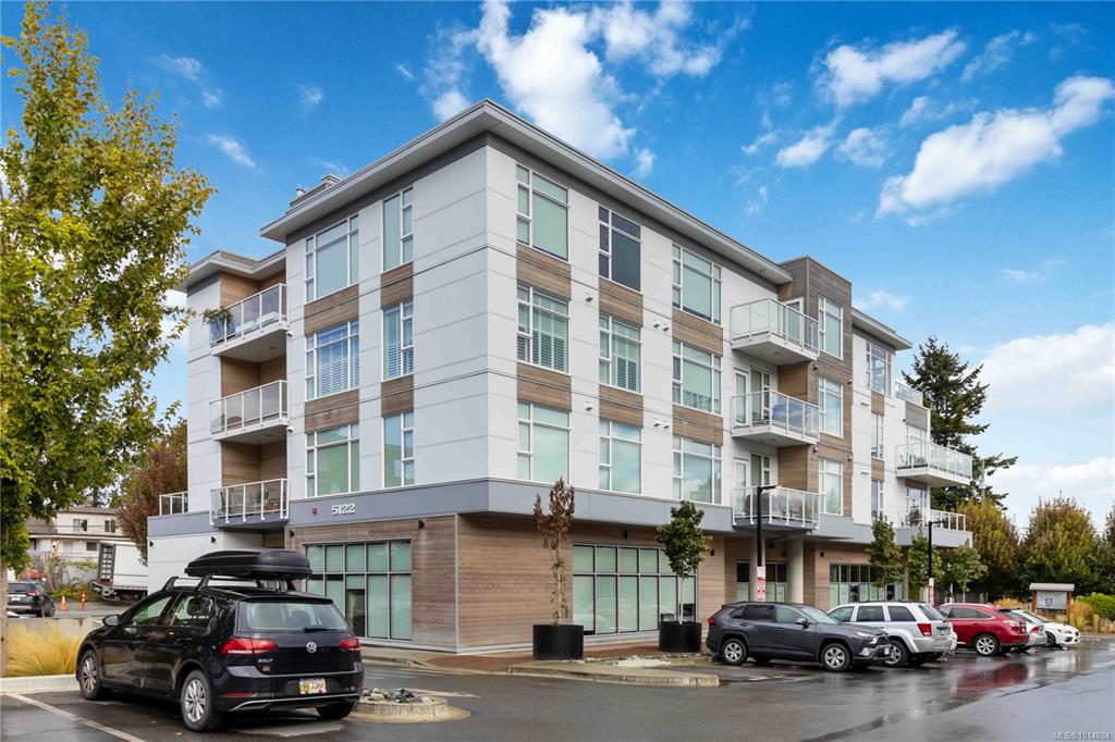 Third View of 5122 Cordova Bay Rd, Saanich, BC, V8Y 2K5