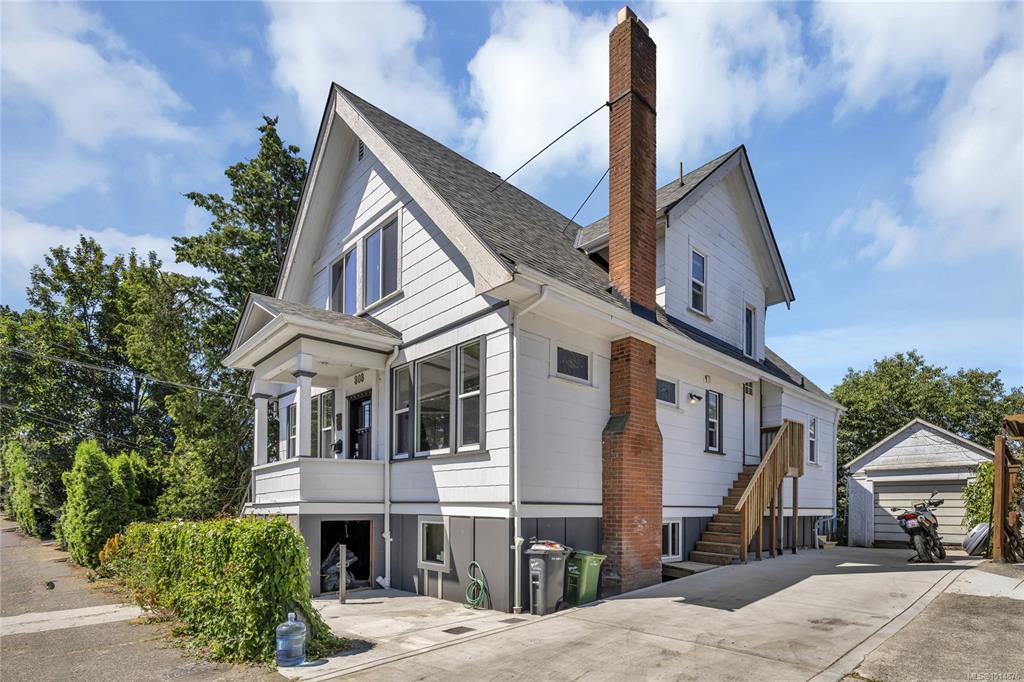 Second View of 808 Russell St, Victoria, BC, V9A 3X7