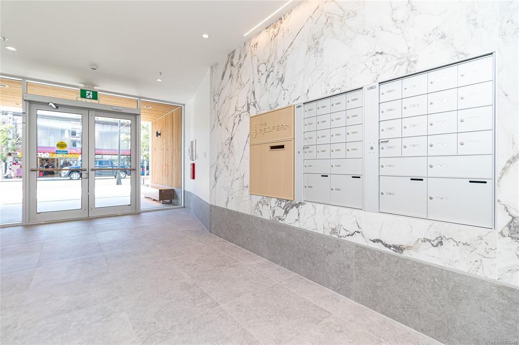 Fourth View of 1916 Oak Bay Ave, The Redfern, Victoria, BC, V8R 0B1