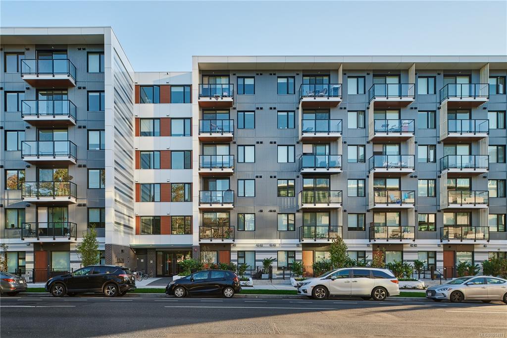 1115 Johnson St, 1014971, BC,