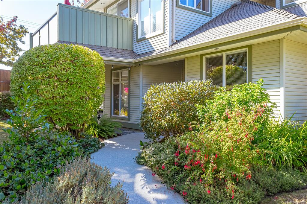 340 Young St, 1015017, BC,