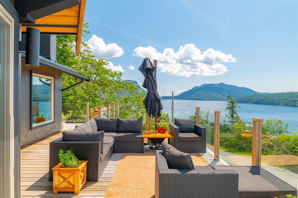 543 Bayview Pl, 1015042, BC,